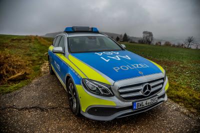 Weinstadt-Struempfelbach: Reisigfeuer loest Feuerwehreinsatz aus