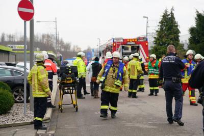 Koengen: Chemische Reaktion sorgt fuer Grosseinsatz und mehrere Verletzte
