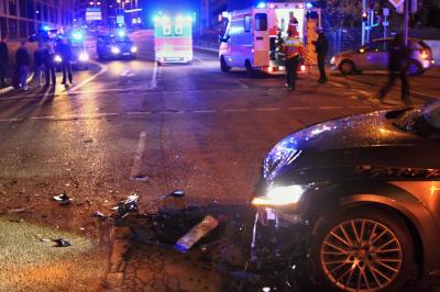 Stuttgart : Mehrere Verletzte nach heftigem Unfall 