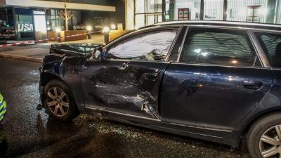 Boeblingen: Schwerer Unfall mit drei Fahrzeugen am Boeblinger Bahnhof