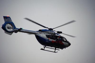 Leinfelden-Echterdingen: Innenminister Thomas Strobl uebergibt Rettungswinde an Poliziehubschrauberstaffel