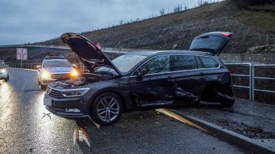 Sindelfingen-Darmsheim: Totalschaden nach Unfall unter Alkoholeinfluss