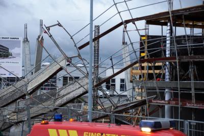 Denkendorf: Sturm reisst Baugeruest um