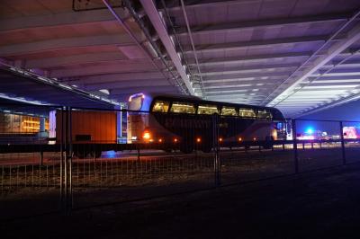 A8: Auffahrunfall auf Hoehe vom Flughafen fordert Verletzte
