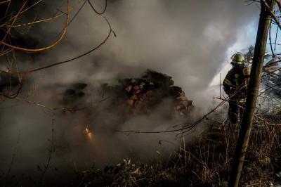 Winterbach: Erneut brennt ein Holzstapel in der Region