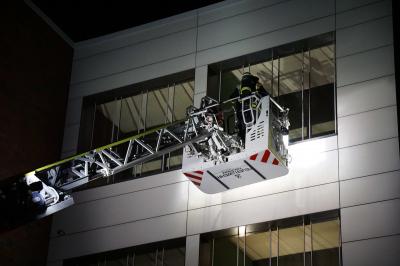 Kirchheim: Brand im Krankenhaus fordert 1 Todesopfer- Grosseinsatz der Rettungskraefte 