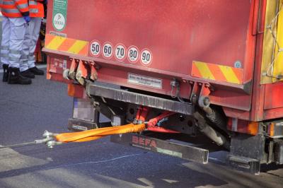 Aichelberg: Unfall mit vier Lkw fordert einen Schwerstverletzten