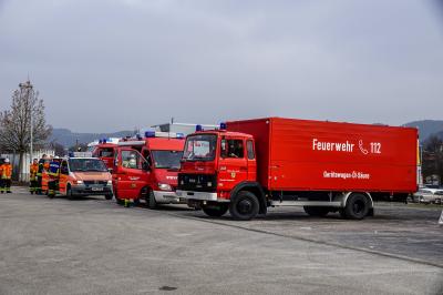 Rudersberg: Kleber ausgelaufen - Gefahrgutzug im Einsatz 