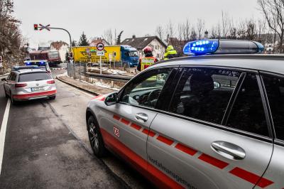Giengen Brenz : Zug kollidiert mit LKW - 1 Person verletzt