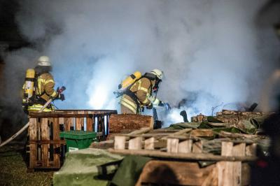 Ueberregionale Serie von Holzstapelbraenden aufgeklaert - 38-jaehriger deutscher Tatverdaechtiger in Untersuchungshaft