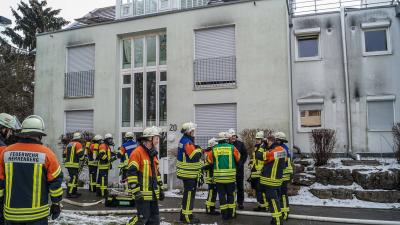 Herrenberg-Gueltstein: Zimmerbrand in Mehrfamilienhaus