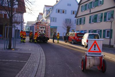 Neuffen: Unbekannter Geruch aus der Bank ruft Feuerwehr auf den Plan