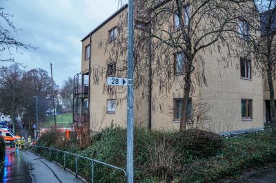 Esslingen-Serach: Heisses Fett in der Kueche loest Feuerwehreinsatz aus - mehrere Verletzte