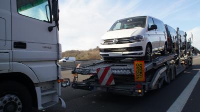 Sindelfingen : Auffahrunfall auf der A8 mit drei Lkw 