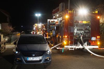 Weingarten: Gartenhuette steht in Vollbrand