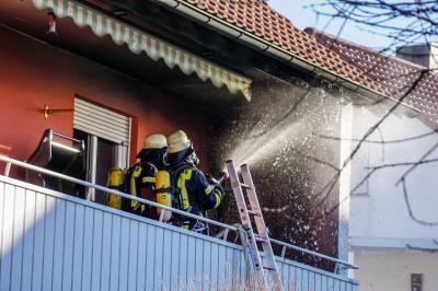 Deizisau: Wintergrillen loest Balkonbrand aus