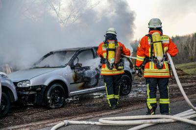 Uhingen-Baiereck: Alarmuebung fordert fuenf Feuerwehren aus zwei Landkreisen und mehrere Einheiten von DRK, Malteser und THW