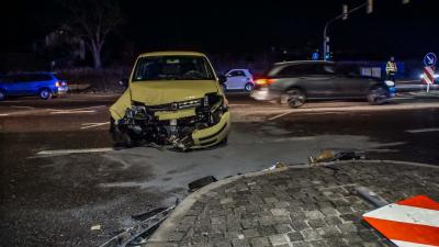 Sindelfingen: Vorfahrtsunfall am fruehen morgen in Sindelfingen