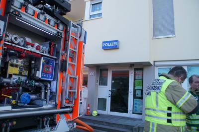 Muehlacker: Kuechenvollbrand sorgt fuer grossen Feuerwehreinsatz
