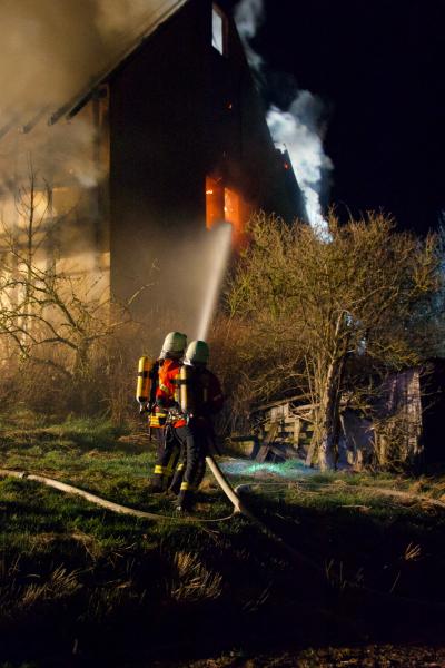 Ellwangen: Historische Scheune geht in Flammen auf