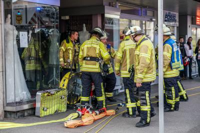 Nuertingen: Rauchgeruch loest Feuerwehreinsatz aus