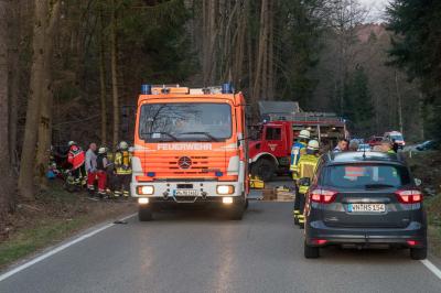 Murrhardt-Mettelberg: Frontalcrash fordert 2 Schwerverletzte und 1 Leichtverletzen
