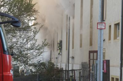 Schorndorf: Grosseinsatz bei Gebaeudebrand - 5 Verletzte