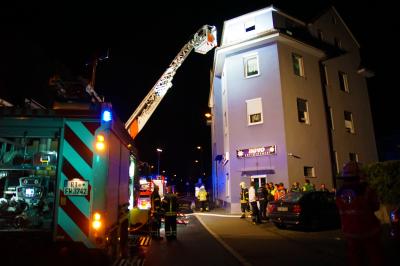 Reutlingen: Brand in Mehrfamilienhaus fordert einen Toten und zwei Verletzte