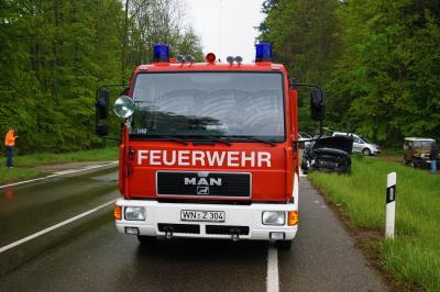 Winterbach: Misslungenes Ueberholmanoever fordert verletzten Traktorfahrer