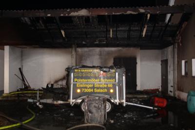 Suessen: Brand eines Anhaengers und Unrat - Brandstifter am Werk?