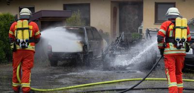 Auenwald: Drei Elektro-Autos abgebrannt