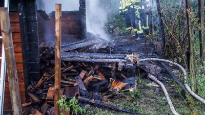 Weil im Schoenbuch : Brand in einer Gartenanlage