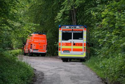 Esslingen Obertal: Biker stuerzt schwer 
