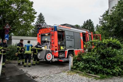 Boeblingen: Rauchentwicklung in Hochaus sorgt fuer Feuerwehreinsatz