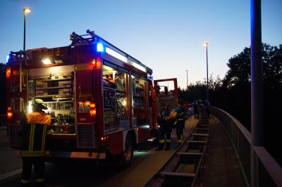 Wendlingen: Unbekannter Gegenstand loest Einsatz von Feuerwehr und DLRG aus