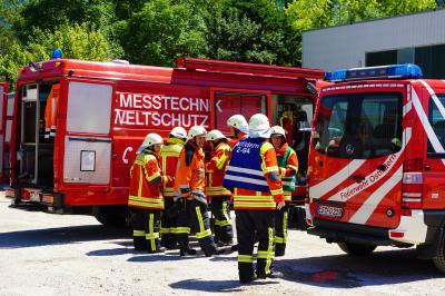 Lenningen: Bagger kappt Gasleitung - Mehrere Menschen evakuiert