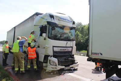 Freiberg a.N A81: Unfall mit 3 LKW 1 Verletzte Person 