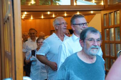 Neckartenzlingen: Verrauchung fordert Evakueirung der Melchiorfesthalle