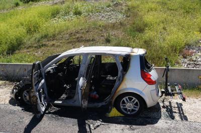 Gruibingen: PKW Vollbrand auf der A8