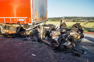 Gerlingen: Stundenlange Sperrung der A81 nach toedlichem Unfall