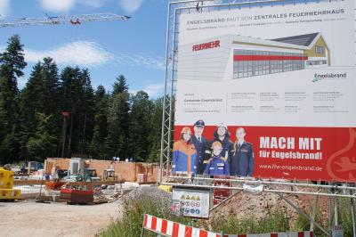 Engelsbrand: Neubau des Geraetehaus fuer die Freiwillige Feuerwehr Engelsbrand geht voran