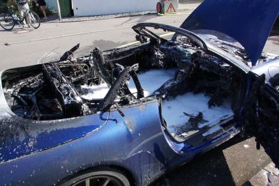 Murr: Sportwagen brennt komplett aus 