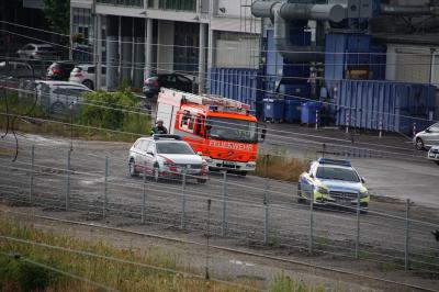 Stuttgart-Obertuerkheim: Person von Zug erfasst 