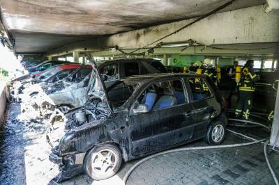 Waiblingen: Mehrere Pkw brannten in Parkhaus