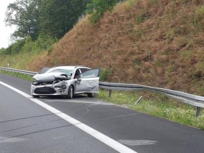 Friolzheim: schwerer Vu zwischen Pkw und Lkw- eine Person Verletzt