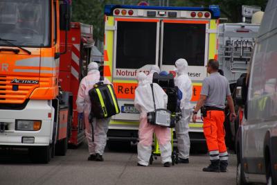 Stuttgart-Vaihingen: US Army Wachposten nach Kontakt mit verdaechtigem Gegenstand in Quarantaene â€“ Grosseinsatz der Feuerwehr