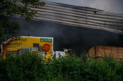 Herrenberg: Explosion zerstoert Baustoffhandel 