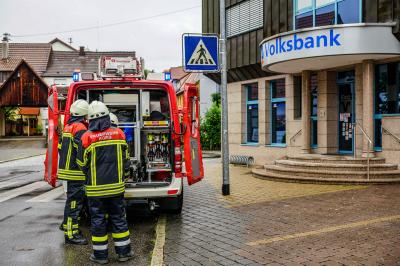 Korb: Unwetter laesst Keller der Volksbank vollaufen