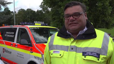 INTERVIEW! Kirchheim/ A8: Polizei sichert Pannenfahrzeug - Transporter rauscht in den Streifenwagen - 4 zum Teil lebensgefaehrlich verletzte 