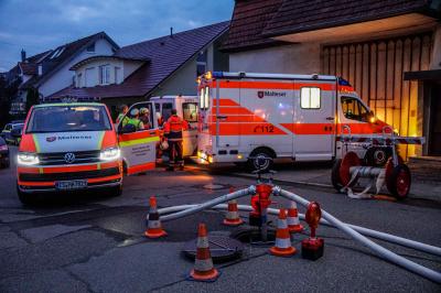 Filderstadt-Sielmingen: Brand im Aussenbereich greift auf Haus ueber â€“ Totalschaden â€“ mehrere Verletzte